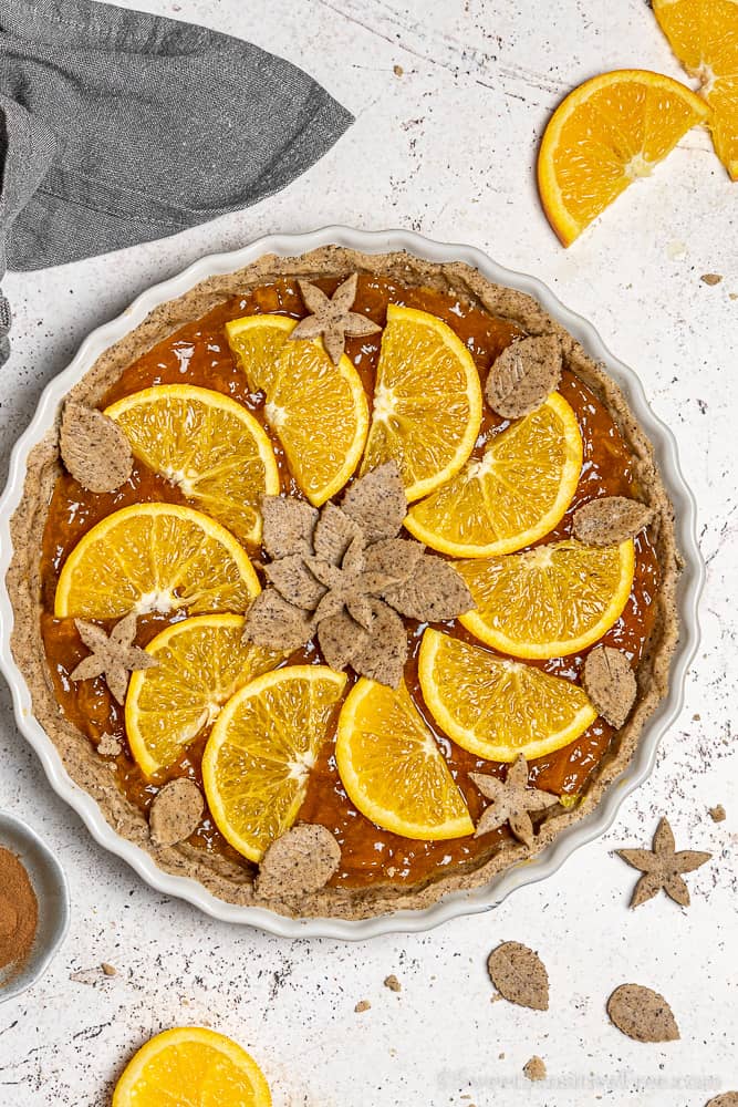 Gingerbread gluten free pie crust with orange jam