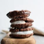 Gluten free vegan ice cream sandwich with chocolate cookies recipe