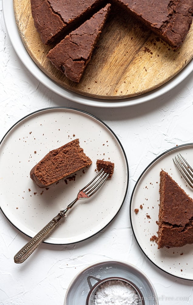 Egg free chocolate cake with Aquafaba