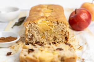 gluten free apple load cake with raisins