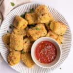 tots with dipping sauce