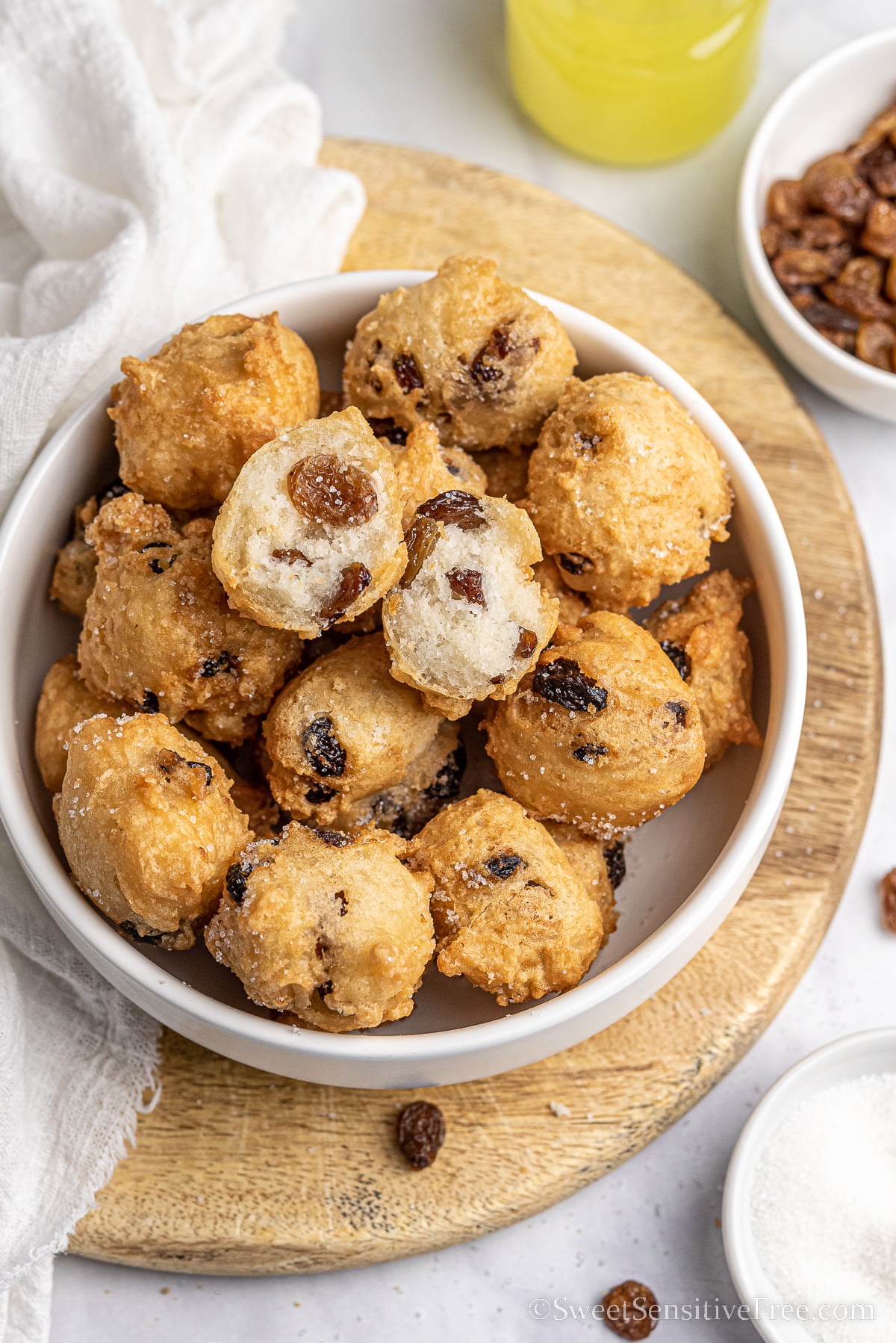 bowl of raisin fritters