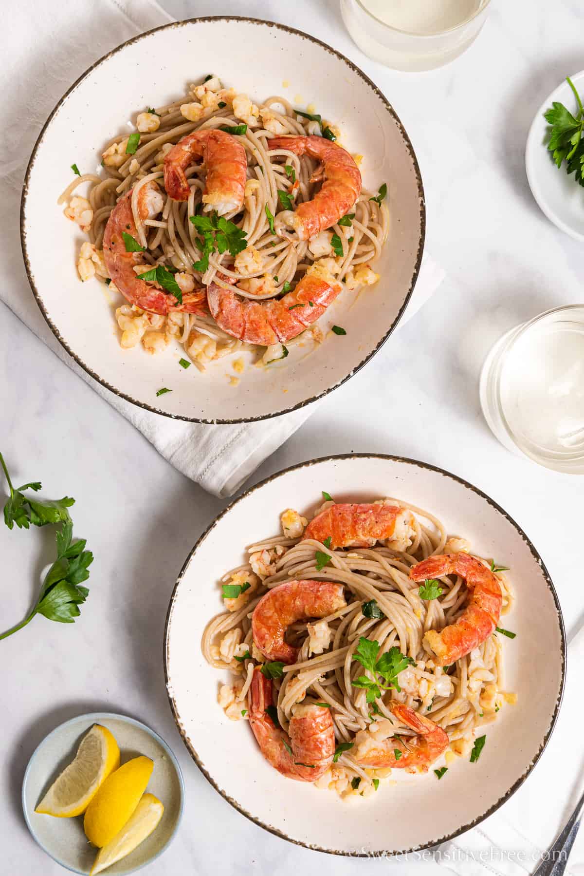 plates with prawn spaghetti 